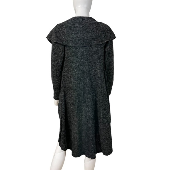 Cardigan Grey Long Sweater
New - Picture 4 of 9